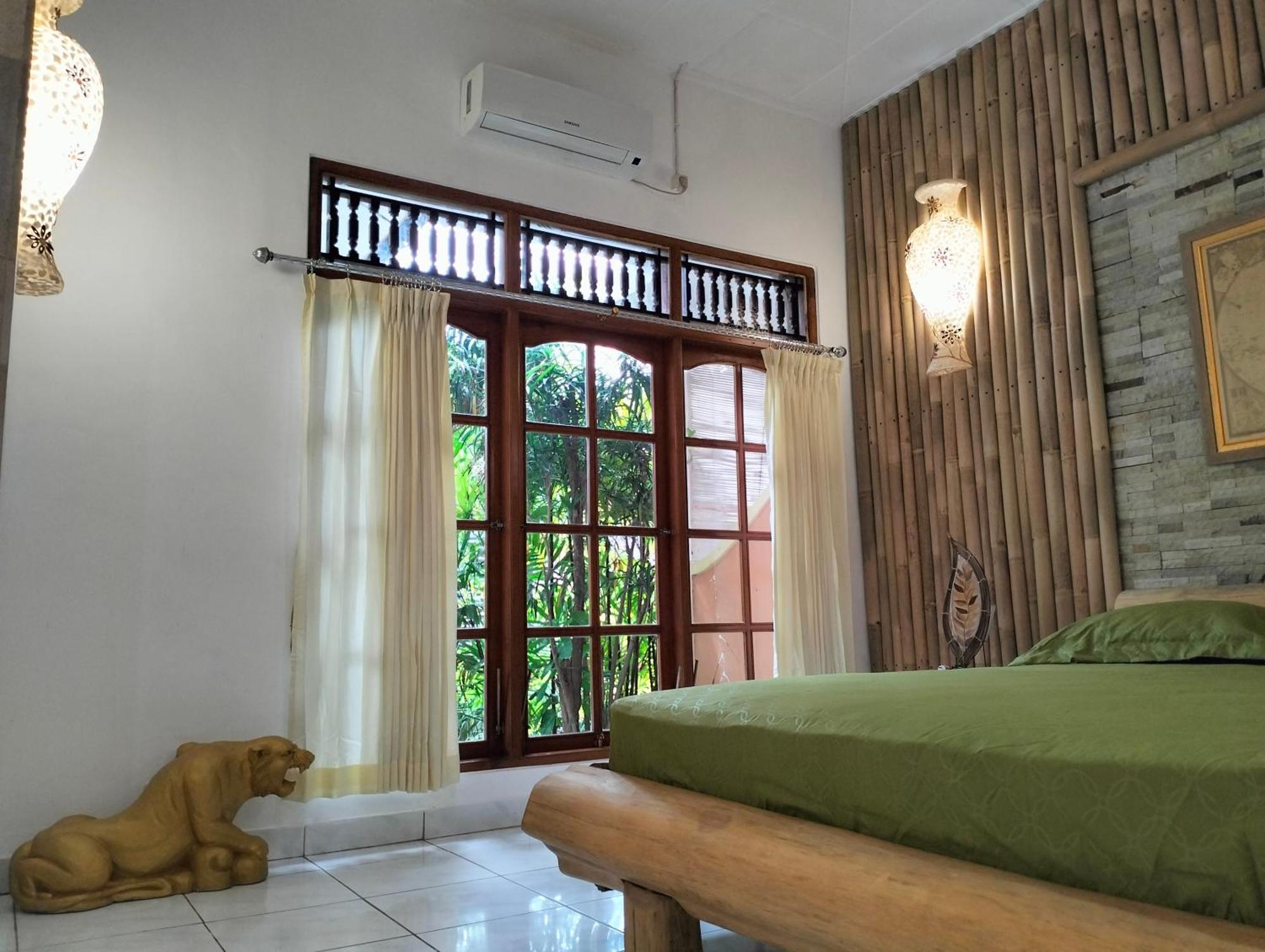 Kaia Lovina Guest House Junior Suite Exterior photo